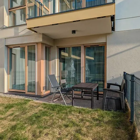Apartmán Sunny & Charming Garden With Parking By Renters Gdaňsk