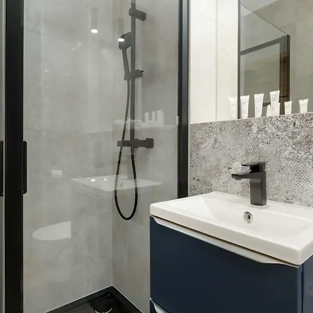 Przytulny Z Ogrodkiem I Parkingiem By Rent Like Appartamento Danzica