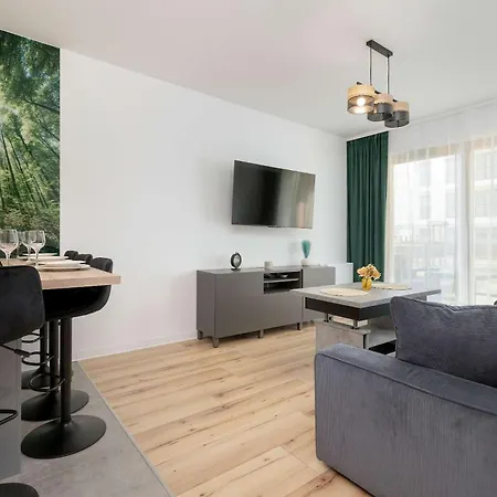 Apartmán Sunny & Charming Garden With Parking By Renters Gdaňsk