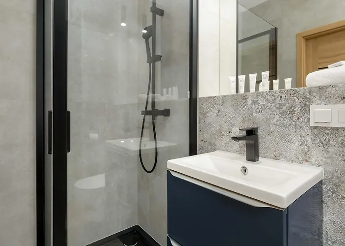 Sunny & Charming Garden Apartment With Parking By Noclegi Renters Daire Gdansk