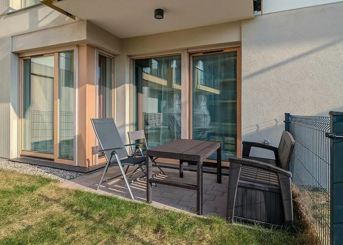 Sunny & Charming Garden With Parking By Renters Gdańsk