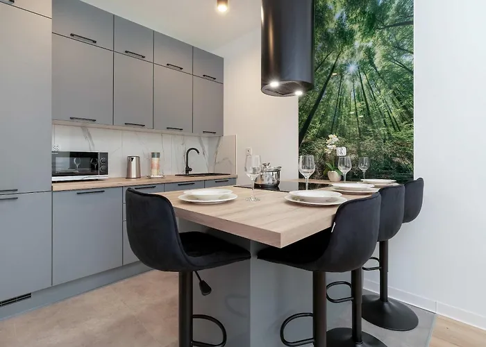 Sunny & Charming Garden With Parking By Renters Apartament Gdańsk